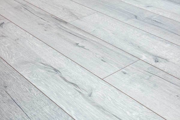 Professional Laminate Flooring White Oak  Series Wood   £19.48Psqm 1015-80