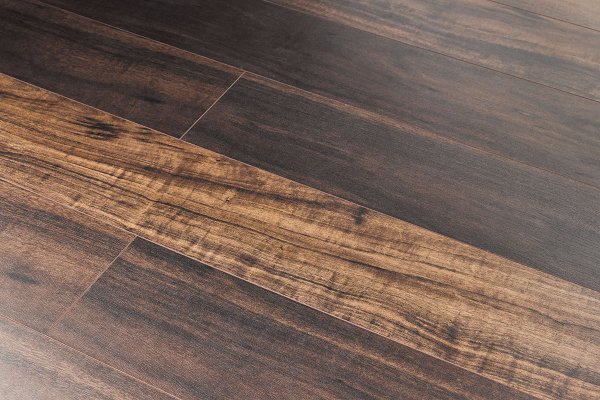 Royal Laminate Flooring Roasted Coffee Oak Series Wood  £25.99Psqm -1015-82